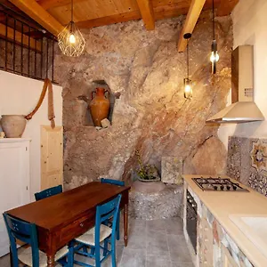 Casa La Rocca Forza dʼAgro